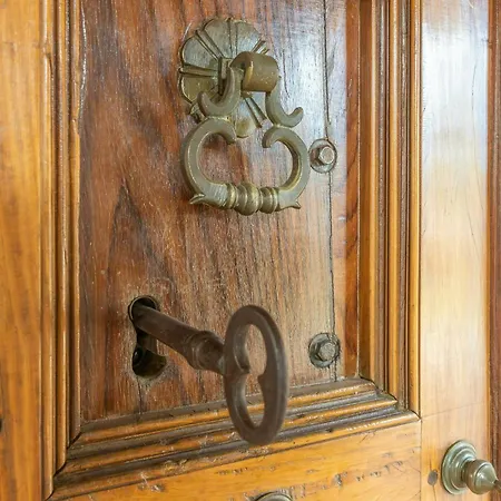 בית נופש On Working Farm Near